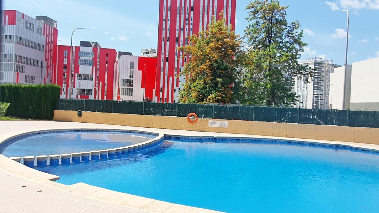 Universidad Del Mar - Alquiler Solo Familias Gandia Bagian luar foto