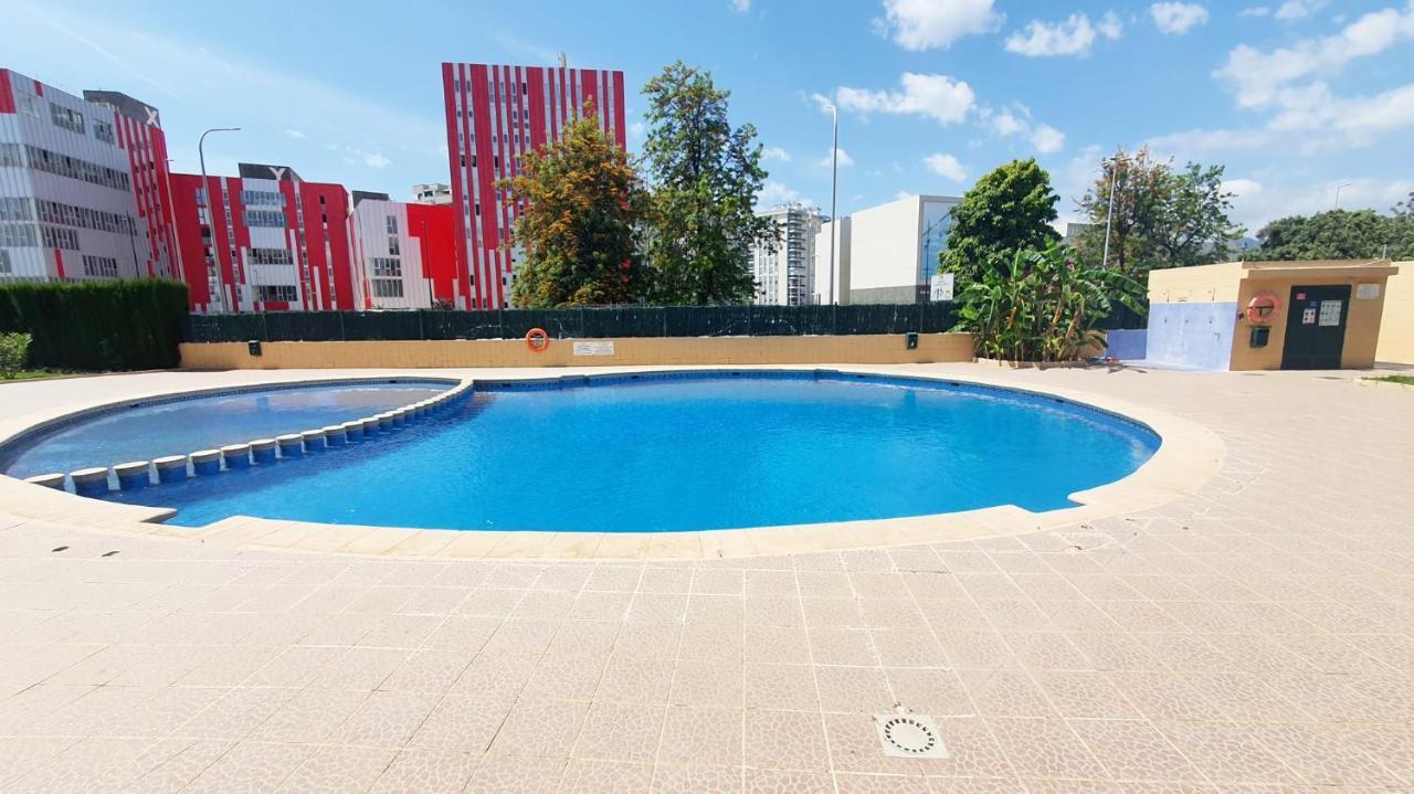Universidad Del Mar - Alquiler Solo Familias Gandia Bagian luar foto